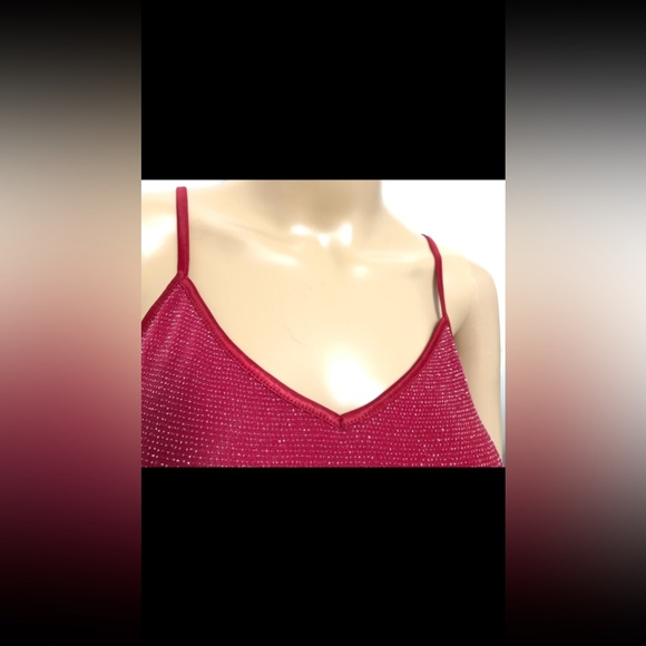 Express; Red shimmer tank top. - Picture 4 of 8